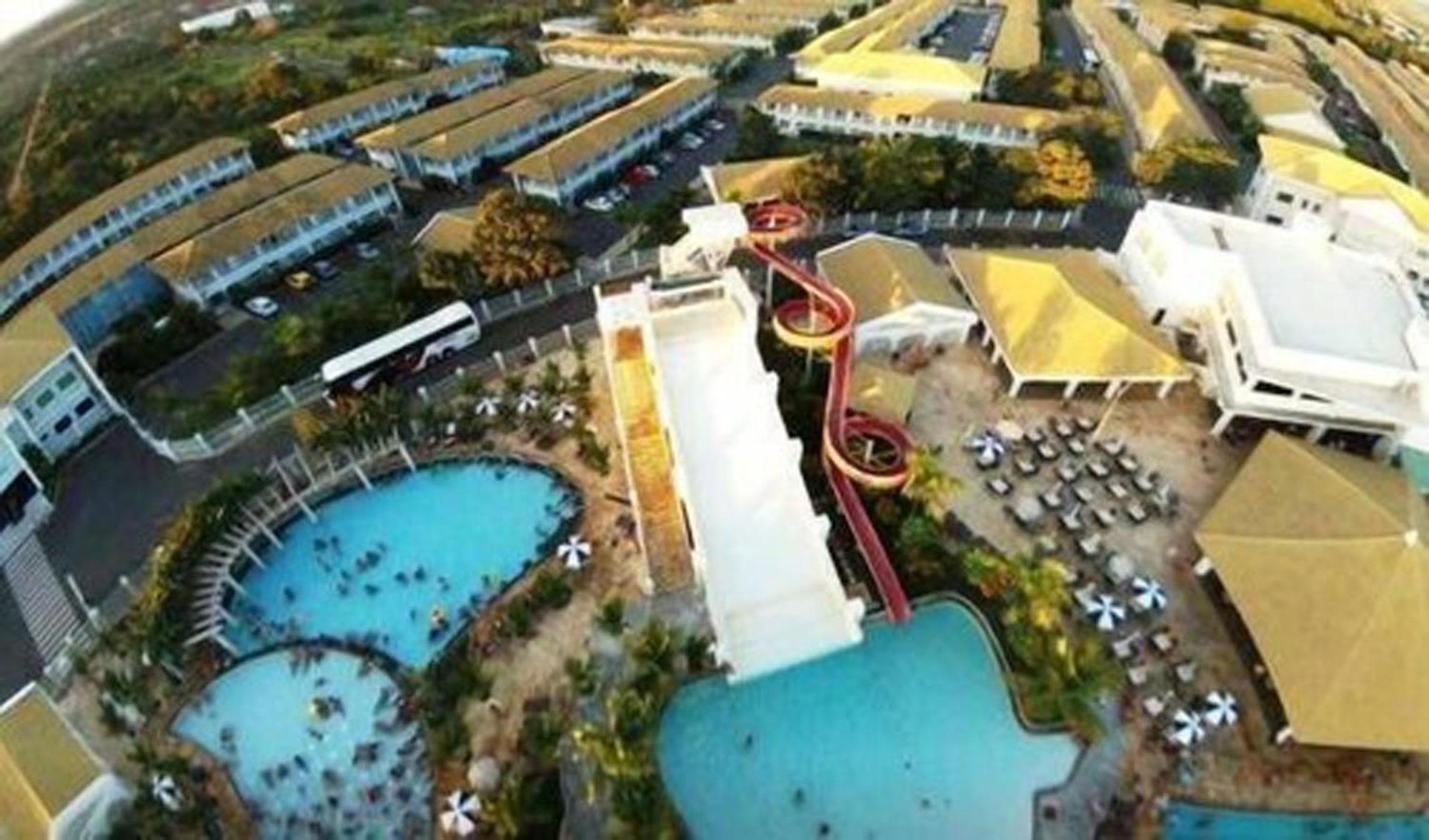 L'Acqua Diroma - Oficial - Piscinas 24 Horas Caldas Novas Exterior photo